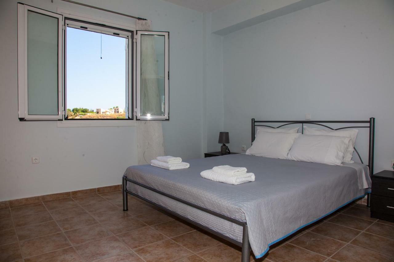 Maspali Apartments Lixouri Esterno foto